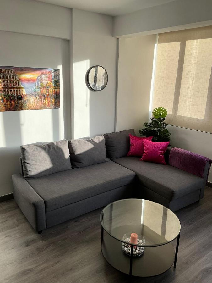 Ayala Apartamento マラガ エクステリア 写真
