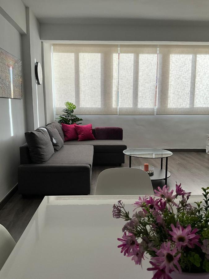 Ayala Apartamento マラガ エクステリア 写真