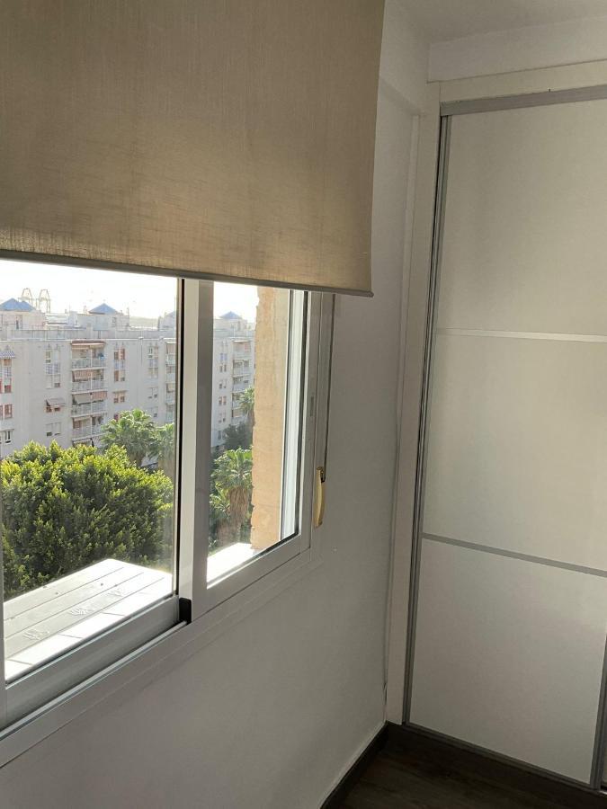 Ayala Apartamento マラガ エクステリア 写真