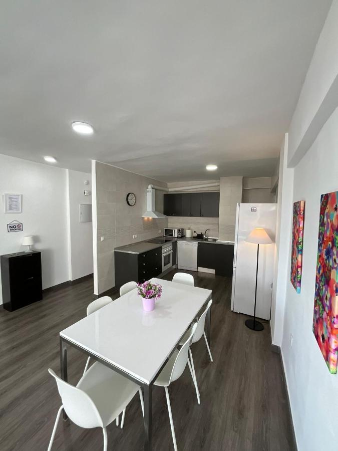 Ayala Apartamento マラガ エクステリア 写真